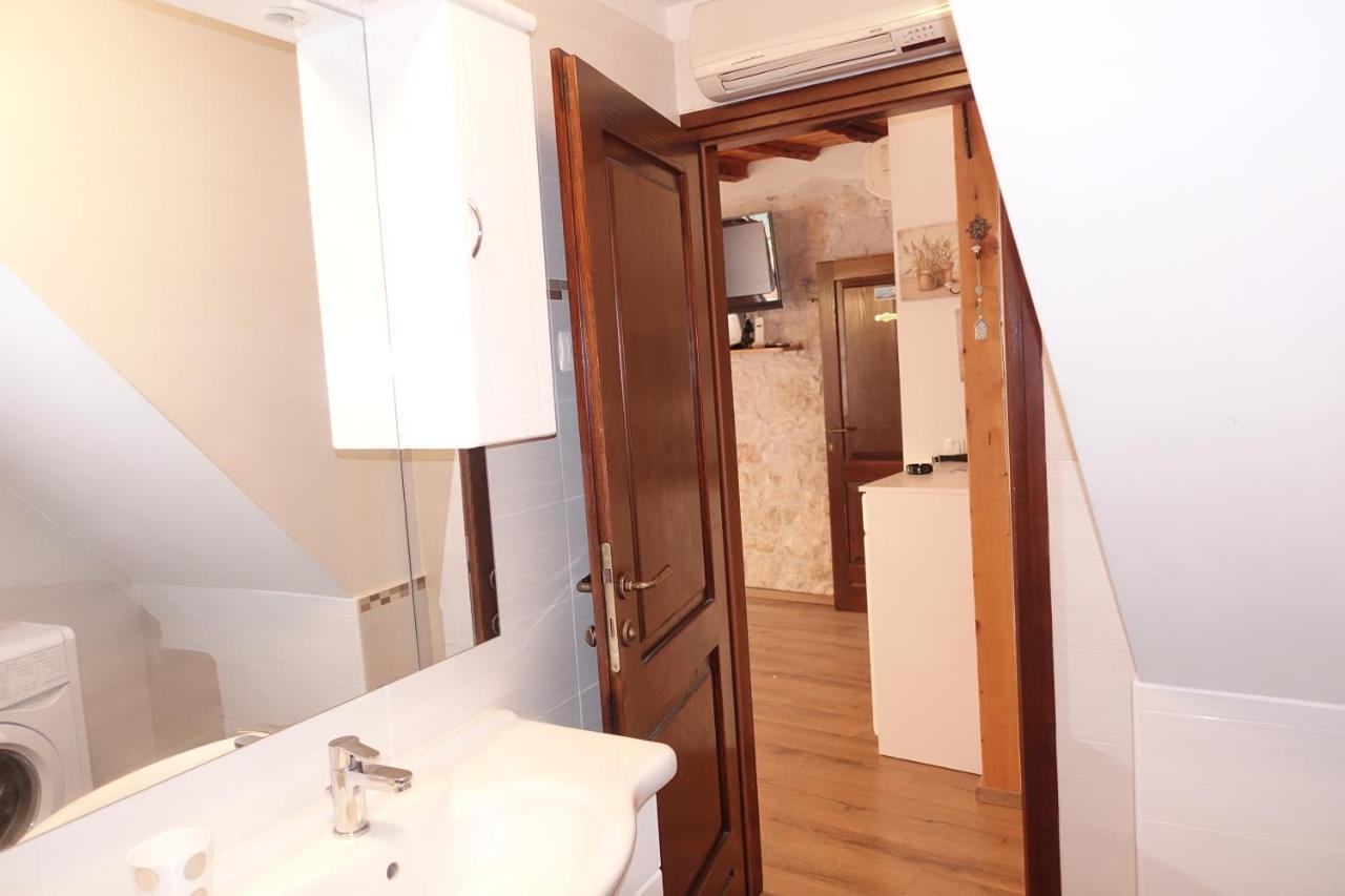 Apartment Romantic